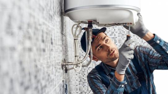 AAA AUGER: Your Valiant Ally Against Water Heater Leaking From Bottom in Richardson, TX
