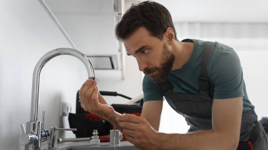 How Does a Water Softener Work in Allen, TX: The Case of the Hard Water Heist